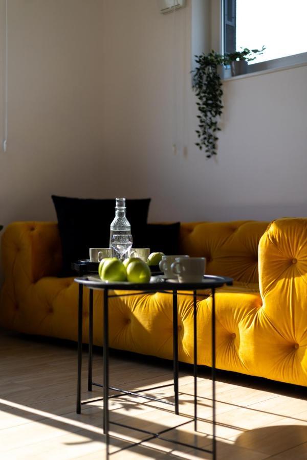 Starter Apartment *