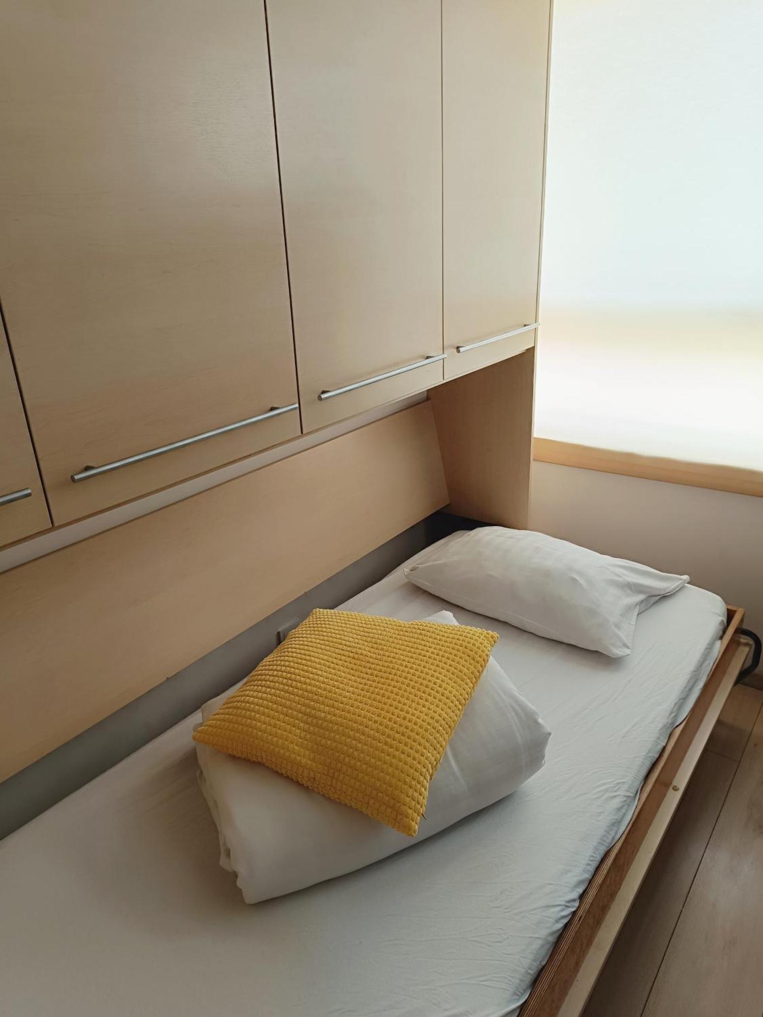 Starter Apartment *